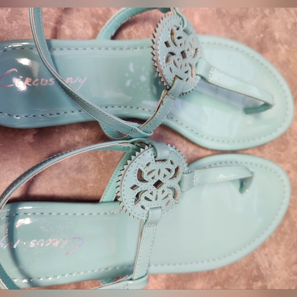 Circus NY - Picture 2 of 5